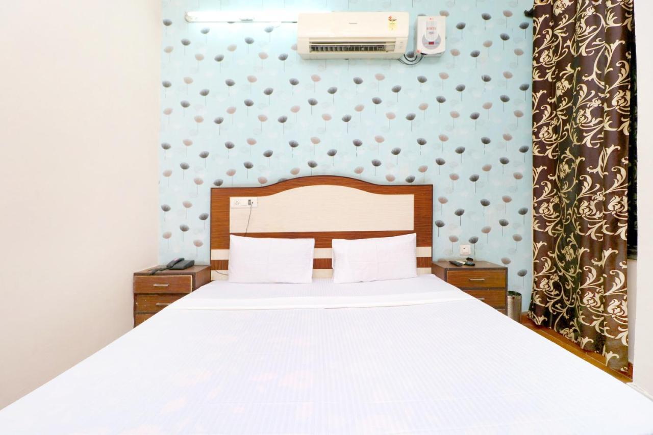 Spot On 43045 Hotel Vivek Plaza Shāhpur Eksteriør bilde
